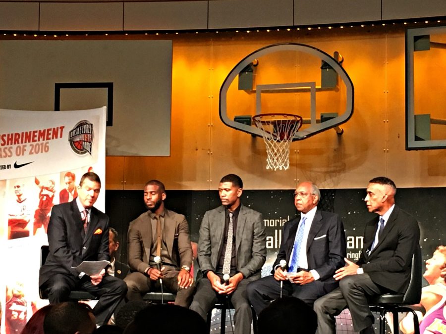 (L-R) Rick Kamla, Chris Paul, Jalen Rose, Tubby Smith and Mannie Jackson. (Rachel Siegal/ESPN)