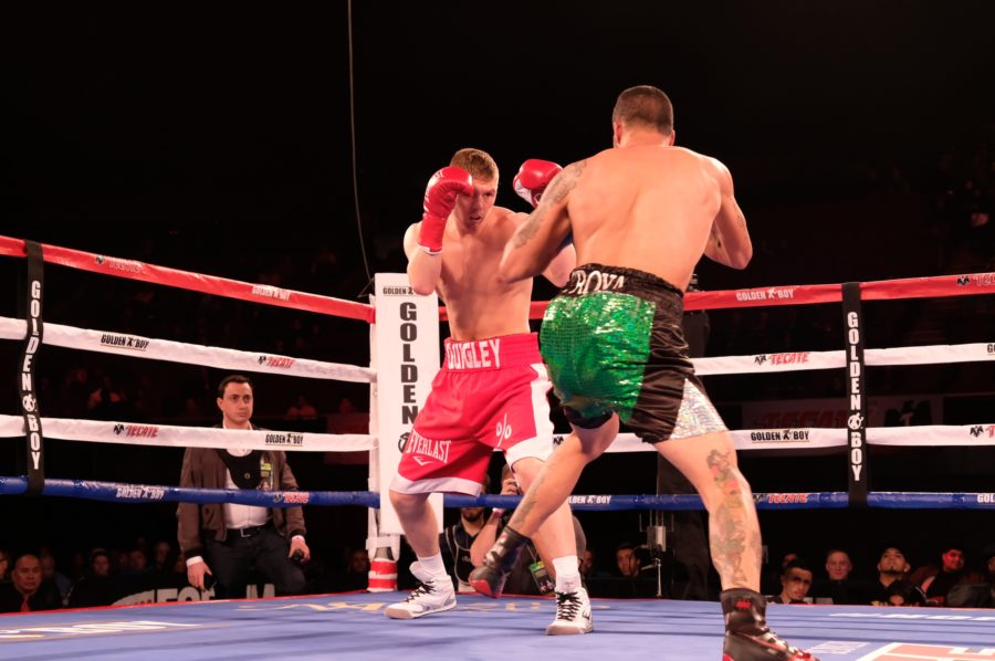 Jason "El Animal" Quigley ((L) headlines the debut of Golden Boy Boxing on ESPN on Thursday. (Golden Boy Promotions)